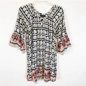 (3 for $25) Papillon Shift Dress Size Small